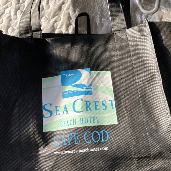 NWOT Seacrest/Old Silver Beach Falmouth/Cape Cod sweatshirt - Picture 3 of 3